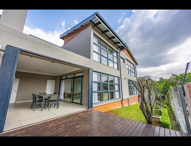3 BEDROOM CLUSTER FOR SALE IN WATERKLOOF RIDGE